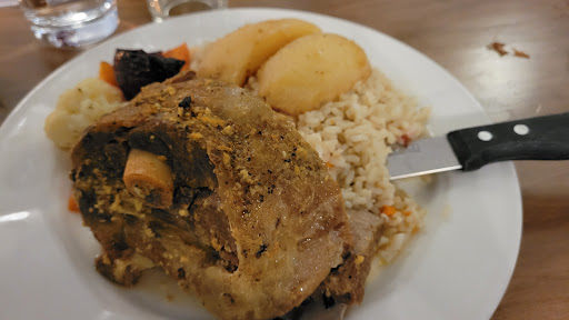 Photo of Yamas Taverna - 1630 Ellis St, Kelowna, BC V1Y 8L1